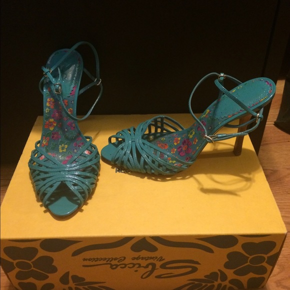 Turquoise Aldo heels 38