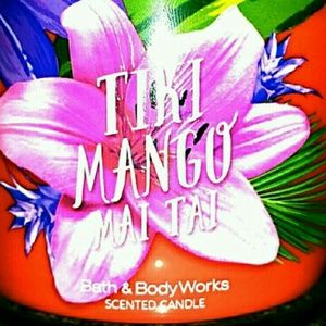 Bath & Body Works Candle Tiki Mango