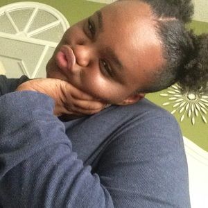 Meet your Posher, Marlana