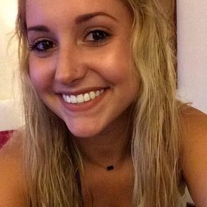 Meet your Posher, Adrianna