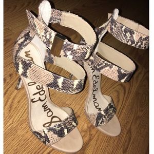 Sam Edelman Addie in Taupe Snake Skin