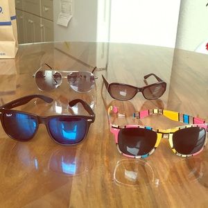 Sunglasses (60% off Bundle)!