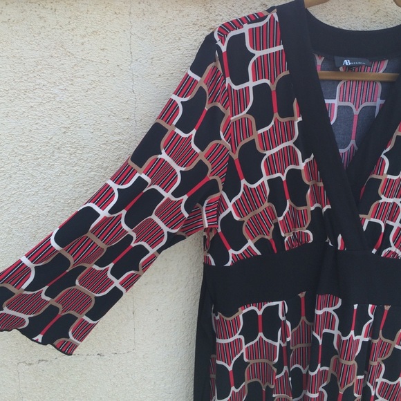 SALE🎉AB Studio Geometric Dress - Picture 3 of 3