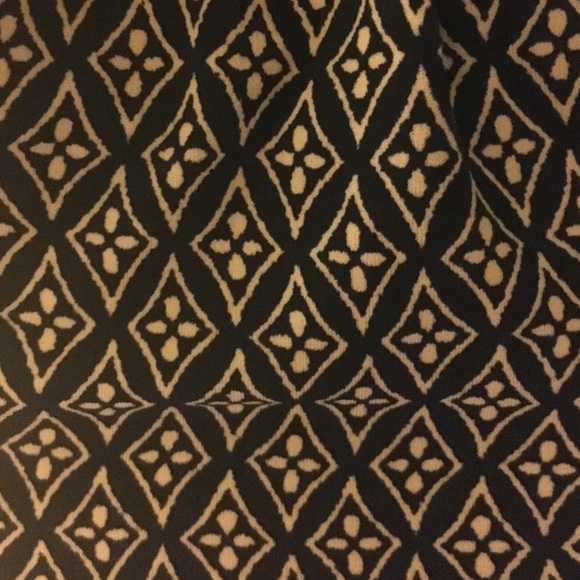 Patterned top - Picture 3 of 3