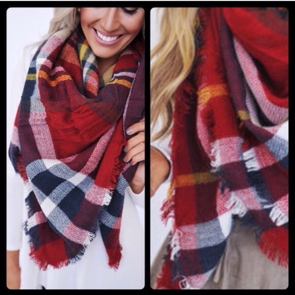 CHECK CLOSET FOR NEW LISTING - Picture 2 of 4