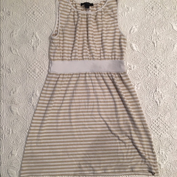 Gold & White Express Dress - Picture 3 of 4