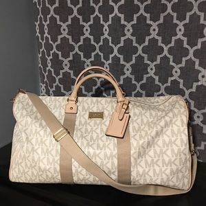 Michael Kors Duffel bag!!