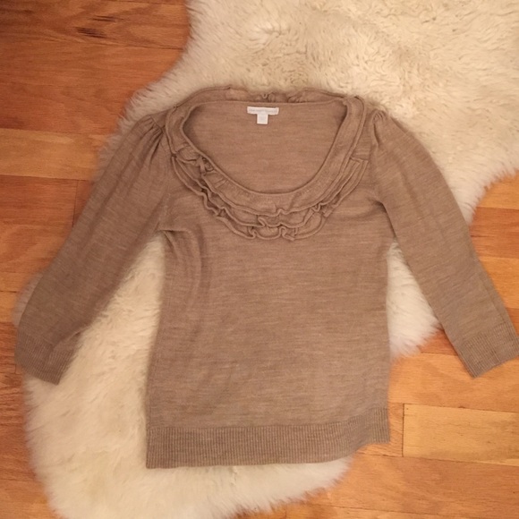 Sale New York & Company 3/4 sleeved oatmeal blouse