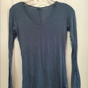 Brandy Melville long sleeve tee ✨