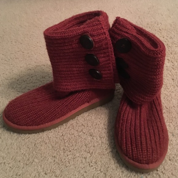 UGG knit button boot