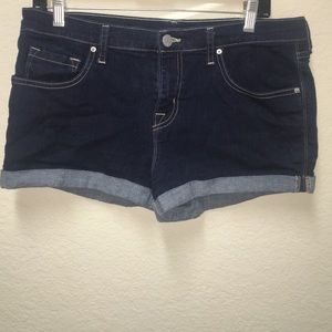 Urban outfitters shorts size 30w midrise shortie