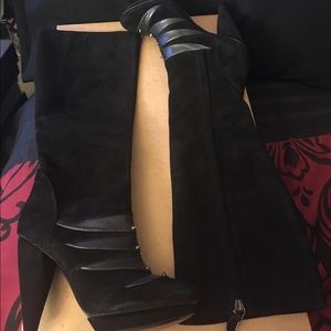 Leah Suede knee high boots ✨