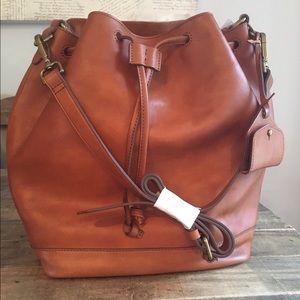Madewell Lafayette Bucket Bag- Tan