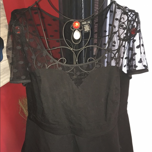 torrid Tops - Torrid dot sweetheart neckline shirtsleeve plus