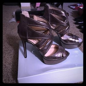 Women Jessica Simpson shoes.