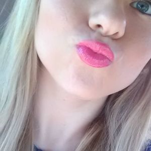 Meet your Posher, Lacey