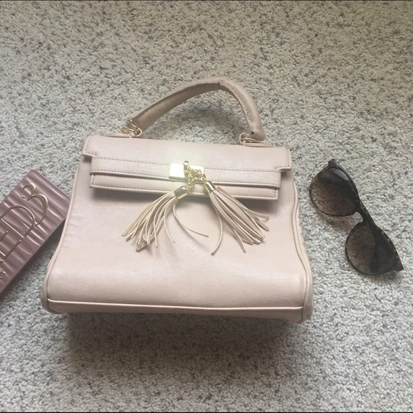 Aldo pinky nude hand bag😍💗