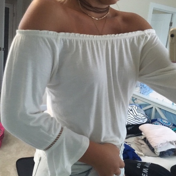 Off the shoulder top - Picture 3 of 4