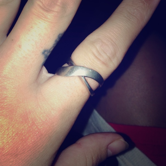 SS TWIST RING!