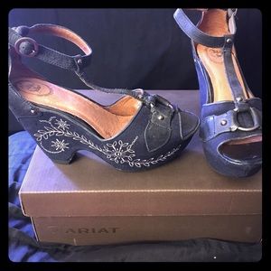 Ariat vista wedges