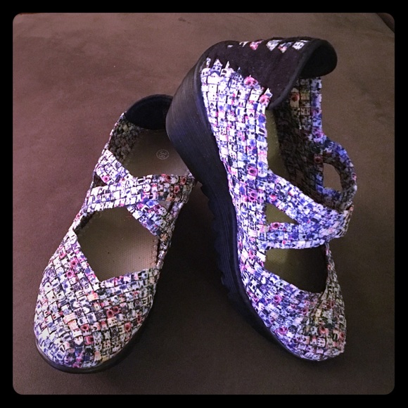 Bernie Mev multi colored woven shoes