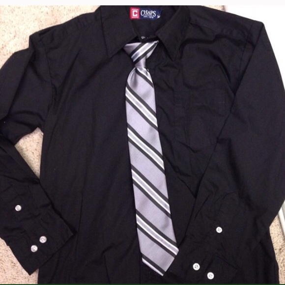 Chaps brand dress shirt and tie.  Boys size 10-12.