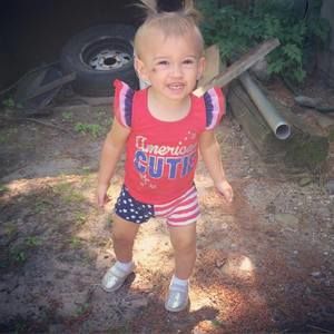 Meet your Posher, Stella