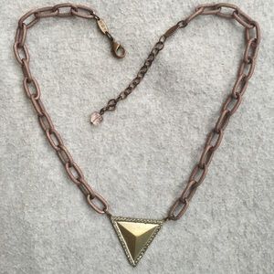 Sabika Urban Classic triangle necklace