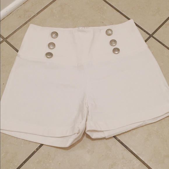 White High Waist Shorts With Button Detail