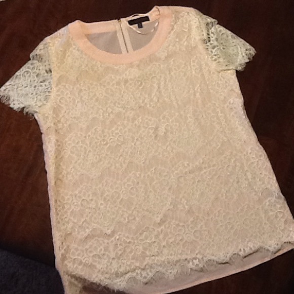 Leo Meets Virgo light pink and lace shirt. - Picture 1 of 3