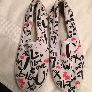 💕Buy 2 get 1 free 💕  I love shoes