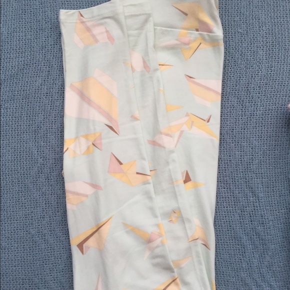 LuLaRoe OS Origami Leggings