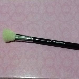 Sigma large angle contour brush