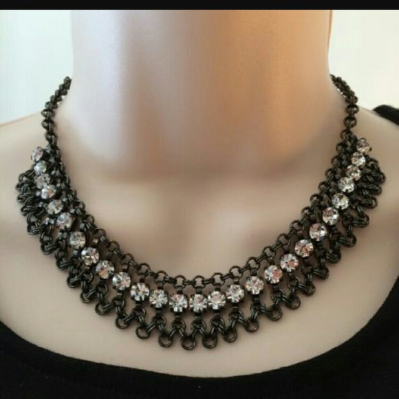 ELLE NECKLACE