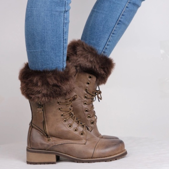 AC004 - Picture 2 of 4