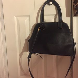 *SOLD*      Black Handbag from Forever 21