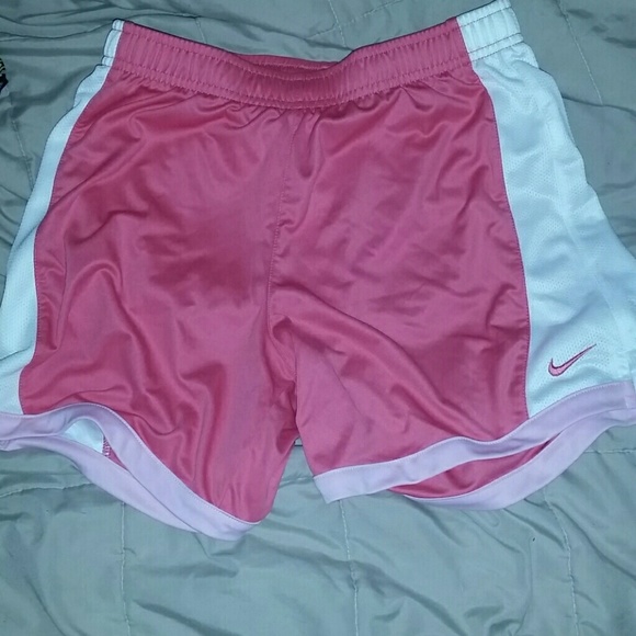 Nike shorts size large
