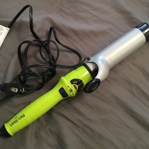 2 in Bedhead curling iron
