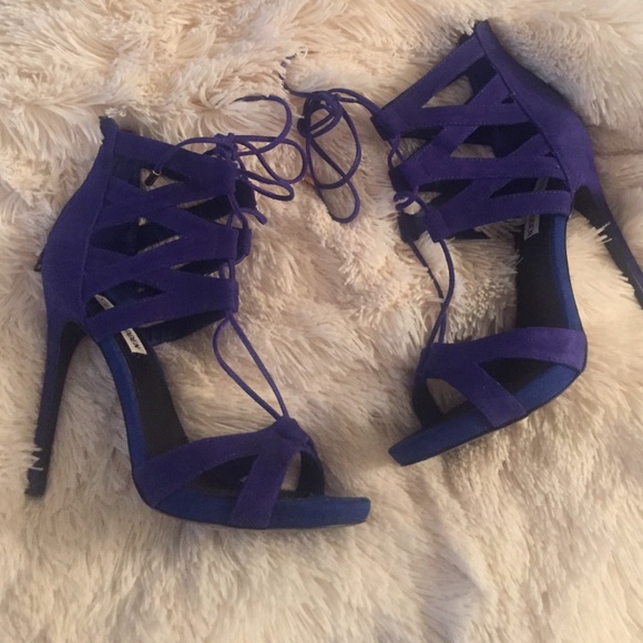 Steve Madden blue suede heels