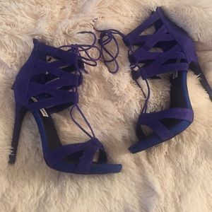 Steve Madden blue suede heels