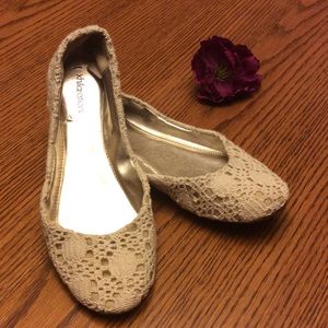 Xhilaration Cream Flats