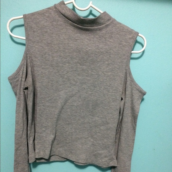 πSOLDπBRAND NEW GREY CUT SHOULDER - Picture 2 of 4