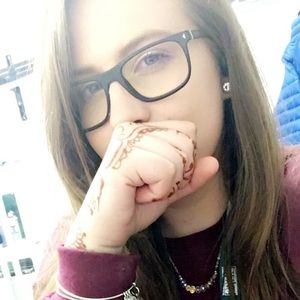 Meet your Posher, Alyssa