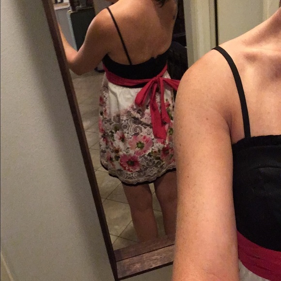 NWOT Modcloth Floral Fit and Flare Mini Dress - Picture 3 of 3