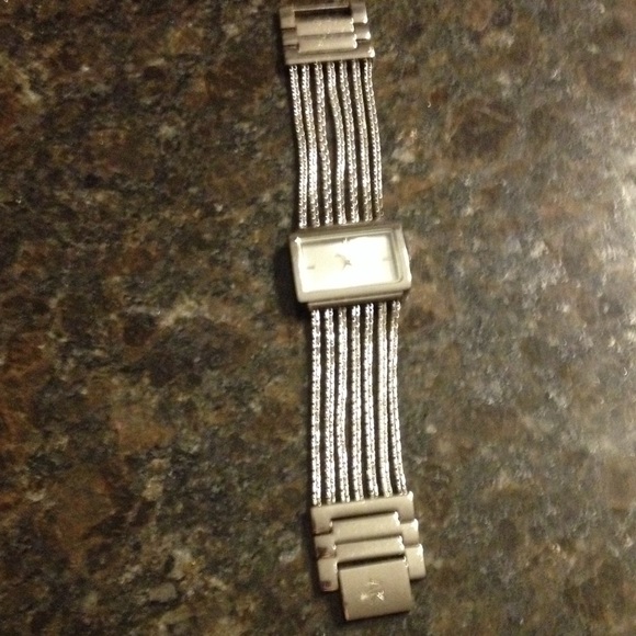 Watch - Picture 1 of 3