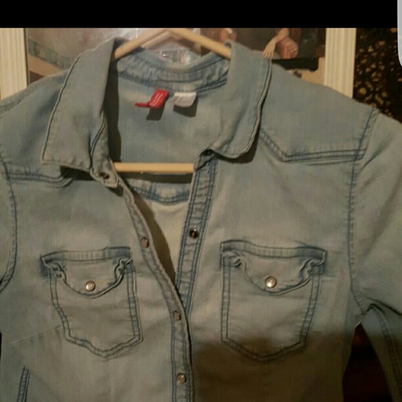 SOLD!!! Gorgeous Jean Shirt! - Picture 3 of 3