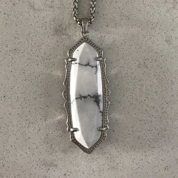 Kendra Scott Howlite Frances Necklace Marble - Picture 2 of 4
