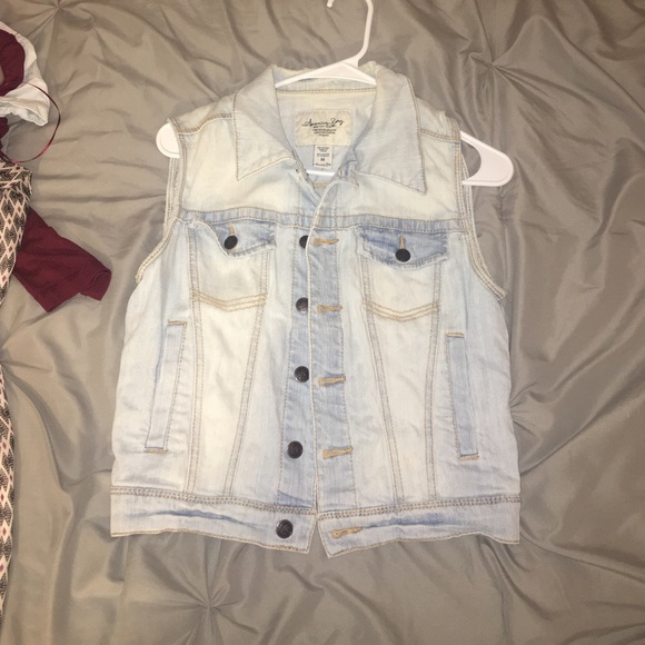 Light wash denim vest