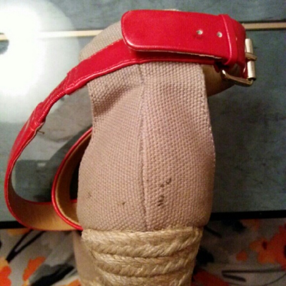 Beautiful Nine West wedges - Picture 7 of 7