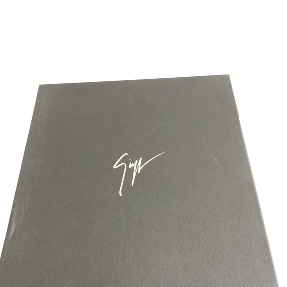 💥AUTHENTIC  Giuseppe Zanotti - Picture 2 of 4